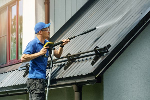 Roof Washing