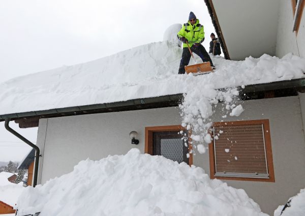 Roof Snow Removal - Roof Snow Removal Gorham, Maine